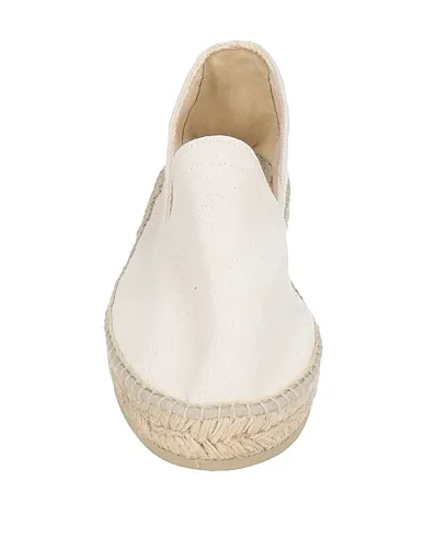 https://images.styletyx.com/images/beige-denim-espadrilles-oas-12979912_4.webp