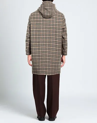 https://images.styletyx.com/images/beige-flannel-coat-out-fit-872667686_3.webp