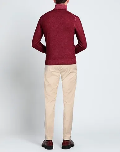 https://images.styletyx.com/images/beige-gabardine-casual-pants-luigi-borrelli-napoli-726834847_3.webp
