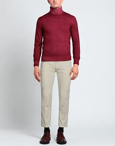 https://images.styletyx.com/images/beige-gabardine-casual-pants-martin-zelo-13308423_2.webp