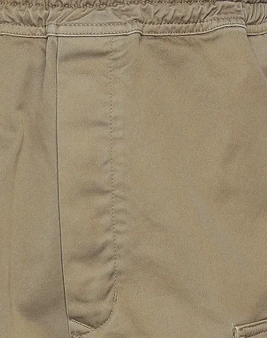 https://images.styletyx.com/images/beige-gabardine-shorts-bermuda-14bros-2881964_4.webp