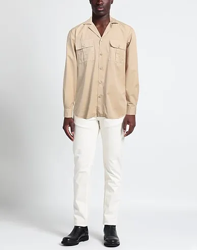 https://images.styletyx.com/images/beige-gabardine-solid-color-shirt-out-fit-13125855_2.webp