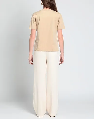 https://images.styletyx.com/images/beige-jersey-t-shirt-trussardi-12959042_3.webp