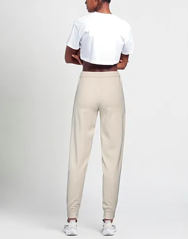 https://images.styletyx.com/images/beige-knitted-casual-pants-le-noir-13259701_3.webp