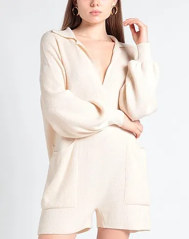 https://images.styletyx.com/images/beige-knitted-jumpsuit-one-piece-nocold-20161701_2.webp