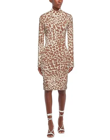 https://images.styletyx.com/images/beige-knitted-midi-dress-just-cavalli-869696_2.webp