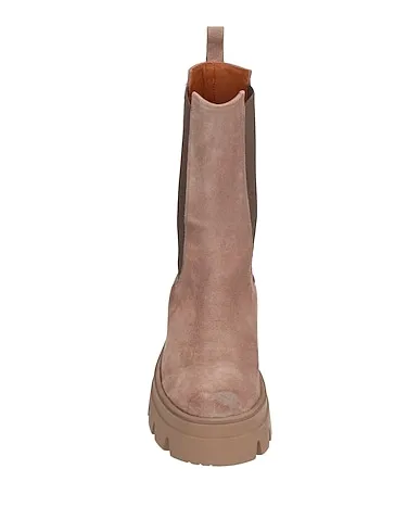https://images.styletyx.com/images/beige-leather-ankle-boot-ennequadro-451922133_4.webp