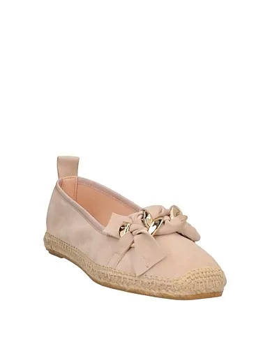 https://images.styletyx.com/images/beige-leather-espadrilles-kanna-3242528_2.webp