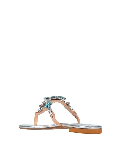 https://images.styletyx.com/images/beige-leather-flip-flops-yuna-marsella-916955940_3.webp
