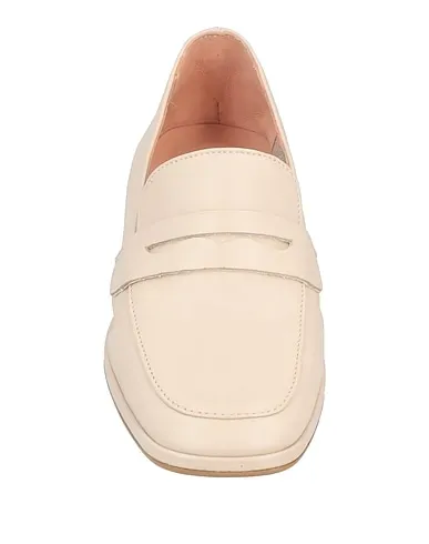 https://images.styletyx.com/images/beige-leather-loafers-divine-follie-3200688_4.webp