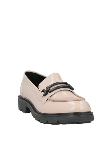 https://images.styletyx.com/images/beige-leather-loafers-vsl-873705499_2.webp
