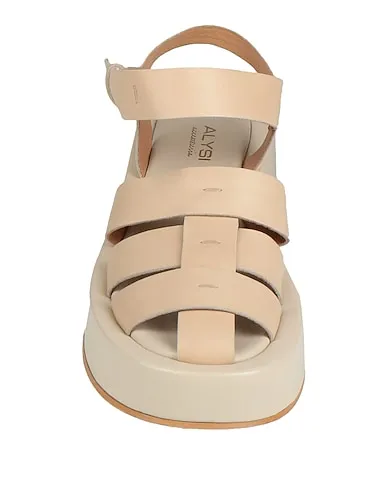 https://images.styletyx.com/images/beige-leather-sandals-alysi-2611043_4.webp