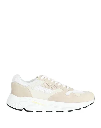 https://images.styletyx.com/images/beige-leather-sneakers-arket-933490_1.webp