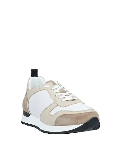 https://images.styletyx.com/images/beige-leather-sneakers-ylati-1363077_2.webp