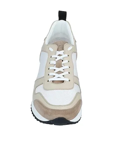 https://images.styletyx.com/images/beige-leather-sneakers-ylati-1363077_4.webp