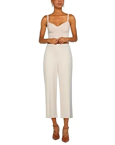 https://images.styletyx.com/images/beige-plain-weave-casual-pants-1-one-1689590_2.webp