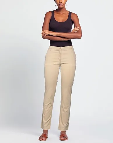 https://images.styletyx.com/images/beige-plain-weave-casual-pants-barbour-13252427_2.webp