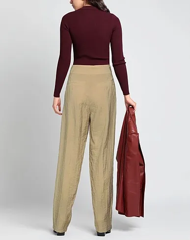 https://images.styletyx.com/images/beige-plain-weave-casual-pants-le-17-septembre-3312500_3.webp