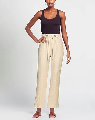 https://images.styletyx.com/images/beige-plain-weave-casual-pants-lis-lareida-452637024_2.webp