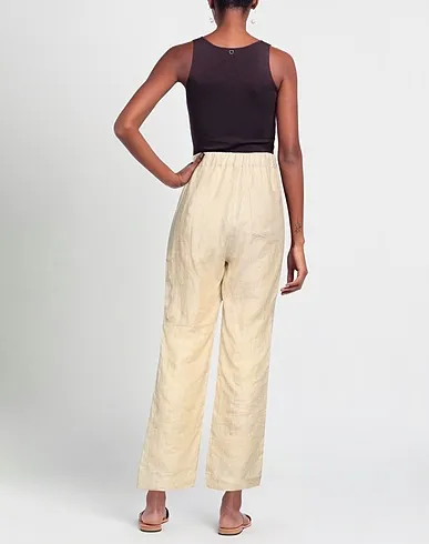 https://images.styletyx.com/images/beige-plain-weave-casual-pants-lis-lareida-452637024_3.webp