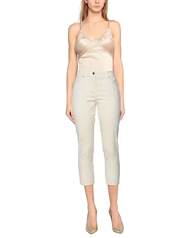 https://images.styletyx.com/images/beige-plain-weave-cropped-pants-culottes-barbour-505846_2.webp