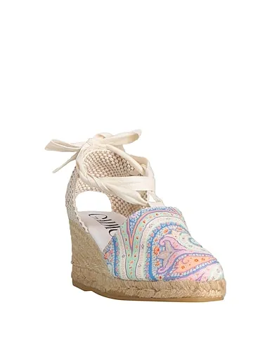 https://images.styletyx.com/images/beige-plain-weave-espadrilles-gaimo-12975374_2.webp