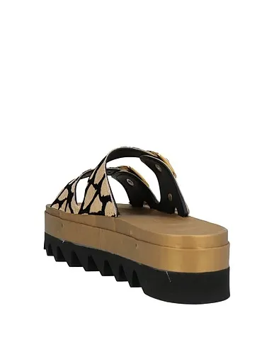https://images.styletyx.com/images/beige-plain-weave-sandals-sensi-179135565_3.webp