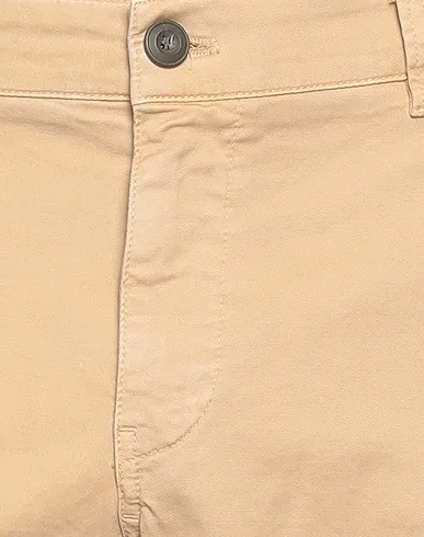 https://images.styletyx.com/images/beige-plain-weave-shorts-bermuda-mason-s-1011083110_4.webp