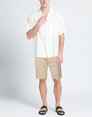 https://images.styletyx.com/images/beige-plain-weave-shorts-bermuda-mason-s-742236538_2.webp