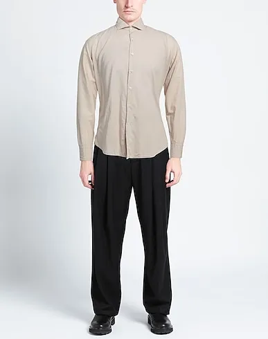 https://images.styletyx.com/images/beige-plain-weave-solid-color-shirt-ghirardelli-1912911127_2.webp