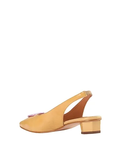 https://images.styletyx.com/images/beige-pump-about-arianne-2743274_3.webp