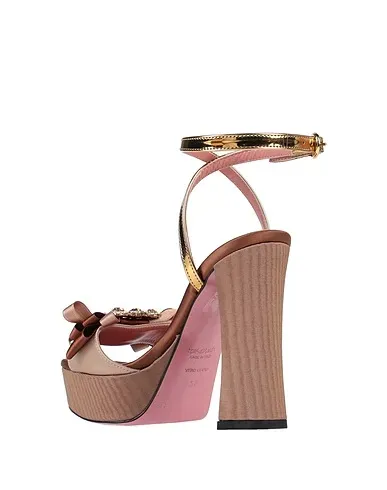 https://images.styletyx.com/images/beige-satin-sandals-tipe-e-tacchi-3267672_3.webp