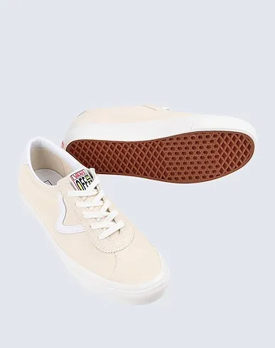 https://images.styletyx.com/images/beige-sneakers-ua-style-73-dx-anaheim-factory-vans-1101718_2.webp
