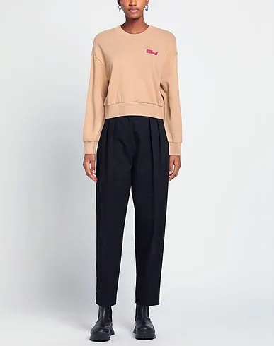https://images.styletyx.com/images/beige-sweatshirt-sweatshirt-stella-mccartney-13418019_2.webp