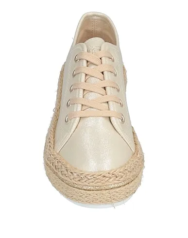 https://images.styletyx.com/images/beige-techno-fabric-espadrilles-laura-biagiotti-2826137_4.webp