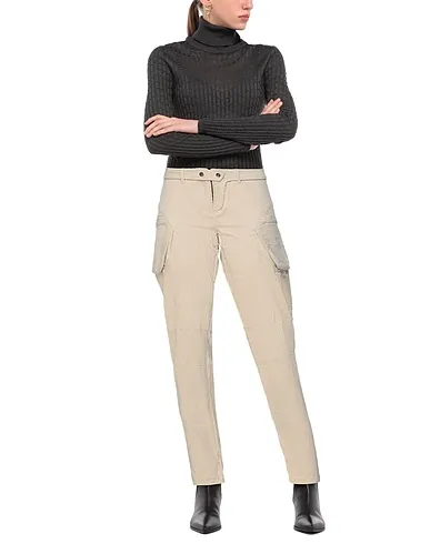 https://images.styletyx.com/images/beige-velvet-casual-pants-marella-1668679_2.webp