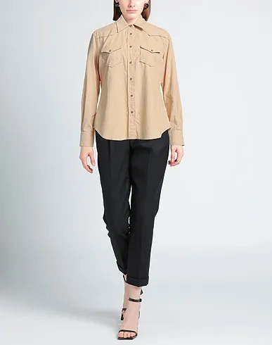 https://images.styletyx.com/images/beige-velvet-solid-color-shirts-blouses-xacus-1314524179_2.webp