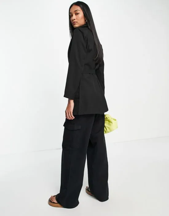 https://images.styletyx.com/images/belted-longline-blazer-in-black-part-of-a-set-y-a-s-2940978_2.webp