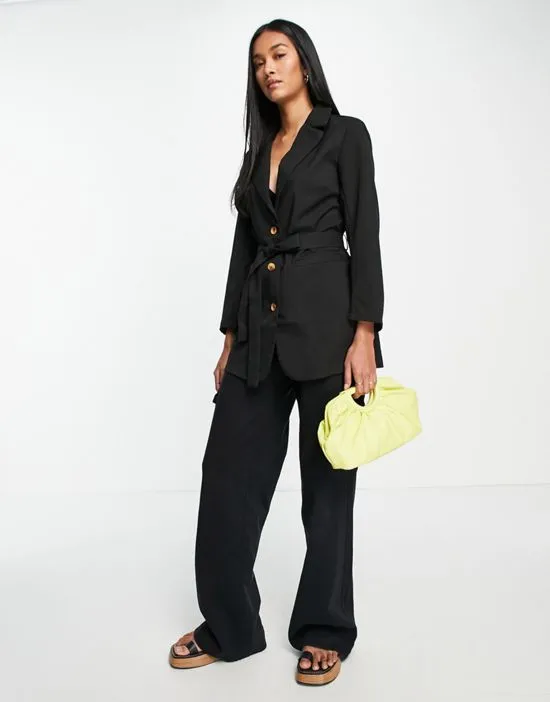 https://images.styletyx.com/images/belted-longline-blazer-in-black-part-of-a-set-y-a-s-2940978_4.webp