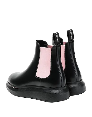 https://images.styletyx.com/images/black-ankle-boot-alexander-mcqueen-1073931_3.webp