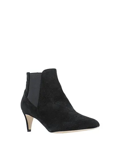 https://images.styletyx.com/images/black-ankle-boot-atp-atelier-1005171191_2.webp