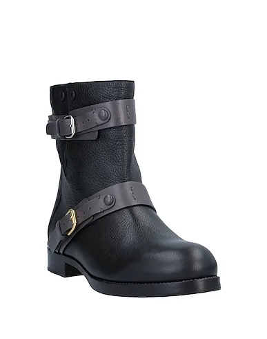 https://images.styletyx.com/images/black-ankle-boot-chloe-497557_2.webp
