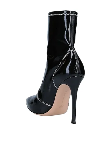 https://images.styletyx.com/images/black-ankle-boot-gianvito-rossi-3304049_3.webp