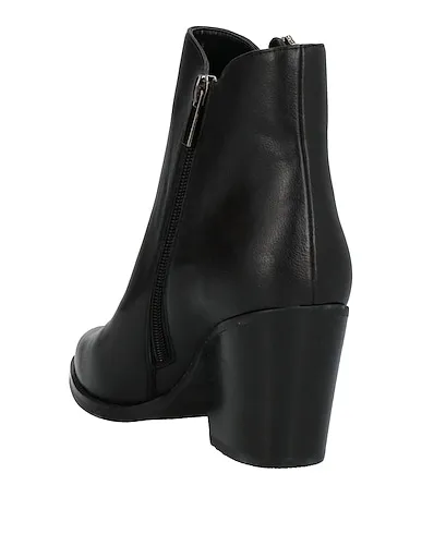 https://images.styletyx.com/images/black-ankle-boot-my-twin-twinset-13117908_3.webp