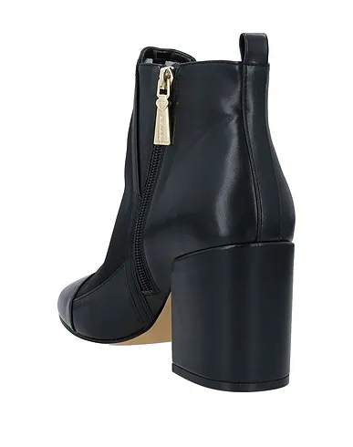https://images.styletyx.com/images/black-ankle-boot-my-twin-twinset-1339501_3.webp