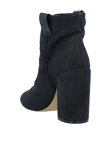 https://images.styletyx.com/images/black-ankle-boot-my-twin-twinset-13429678_3.webp