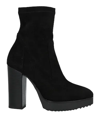 https://images.styletyx.com/images/black-ankle-boot-pregunta-13220619_1.webp