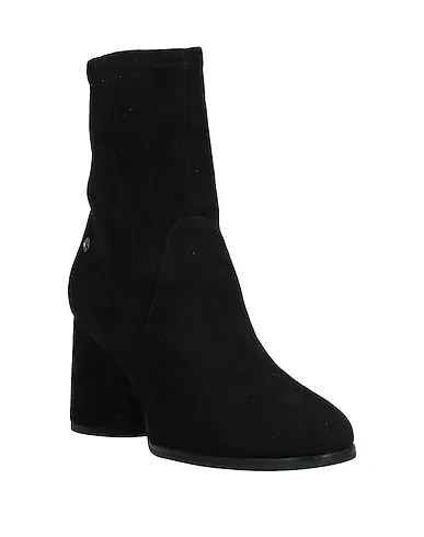 https://images.styletyx.com/images/black-ankle-boot-stonefly-3327778_2.webp