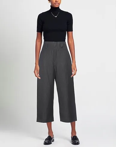 https://images.styletyx.com/images/black-baize-casual-pants-lemaire-13440773_2.webp