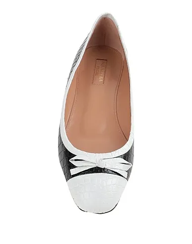 https://images.styletyx.com/images/black-ballet-flats-pierre-hardy-1405780_4.webp